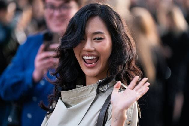 Burberry show at the London Fashion Week - 22 Sep 2025 A guest attends the Burberry show during the London Fashion Week at Hyde Park. London United Kingdom Copyright: xLounisxTiarx xSOPAxImagesx _DSC7273
