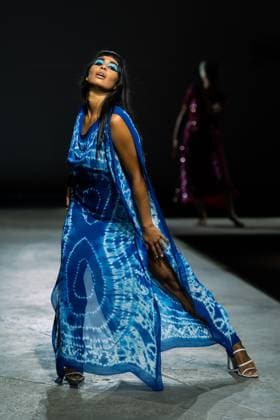 Ashish fashion show at the London Fashion Week in London - 22 Sep 2025 A model walks the runway at the Ashish show during the London Fashion Week. London United Kingdom Copyright: xLounisxTiarx xSOPAxImagesx _DSC6876