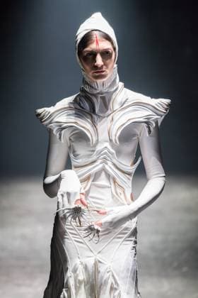 Hengdi Wang SS26 Show at London Fashion Week LONDON, UNITED KINGDOM - SEPTEMBER 22: A model walks the runway during Hengdi Wang Spring Summer 2026 show at London Fashion Week in London, United Kingdom on September 22, 2025. Wiktor Szymanowicz Anadolu London United Kingdom. Editorial use only. Please get in touch for any other usage.  Copyright: x2025xAnadoluxWiktorxSzymanowiczx