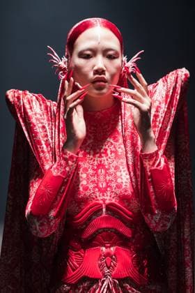 Hengdi Wang SS26 Show at London Fashion Week LONDON, UNITED KINGDOM - SEPTEMBER 22: A model walks the runway during Hengdi Wang Spring Summer 2026 show at London Fashion Week in London, United Kingdom on September 22, 2025. Wiktor Szymanowicz Anadolu London United Kingdom. Editorial use only. Please get in touch for any other usage.  Copyright: x2025xAnadoluxWiktorxSzymanowiczx