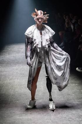 Hengdi Wang SS26 Show at London Fashion Week LONDON, UNITED KINGDOM - SEPTEMBER 22: A model walks the runway during Hengdi Wang Spring Summer 2026 show at London Fashion Week in London, United Kingdom on September 22, 2025. Wiktor Szymanowicz Anadolu London United Kingdom. Editorial use only. Please get in touch for any other usage.  Copyright: x2025xAnadoluxWiktorxSzymanowiczx