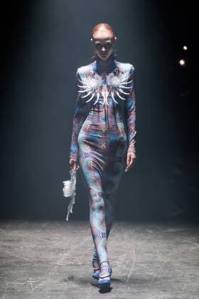 Hengdi Wang SS26 Show at London Fashion Week LONDON, UNITED KINGDOM - SEPTEMBER 22: A model walks the runway during Hengdi Wang Spring Summer 2026 show at London Fashion Week in London, United Kingdom on September 22, 2025. Wiktor Szymanowicz Anadolu London United Kingdom. Editorial use only. Please get in touch for any other usage.  Copyright: x2025xAnadoluxWiktorxSzymanowiczx