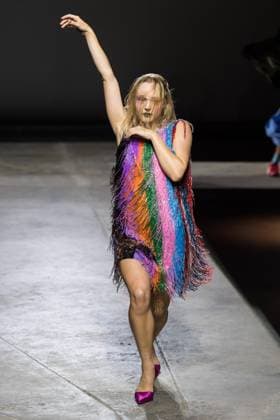 Ashish SS26 Show At London Fashion Week LONDON, UNITED KINGDOM - SEPTEMBER 22, 2025: A model walks the runway during Ashish Spring Summer 2026 Fresh Hell show at London Fashion Week in London, United Kingdom on September 22, 2025. London Greater London United Kingdom  Copyright: xWIktorxSzymanowiczx originalFilename: szymanowicz-ashishss250922_np7GJ.jpg