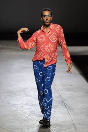 Ashish SS26 Show At London Fashion Week LONDON, UNITED KINGDOM - SEPTEMBER 22, 2025: A model walks the runway during Ashish Spring Summer 2026 Fresh Hell show at London Fashion Week in London, United Kingdom on September 22, 2025. London Greater London United Kingdom  Copyright: xWIktorxSzymanowiczx originalFilename: szymanowicz-ashishss250922_npkA9.jpg