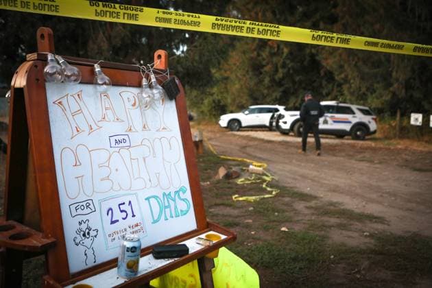 September 22, 2025, Edgewood, Bc, CANADA: Police tape lines the perimeter of the Universal Ostrich Farms in Edgewood, B.C., on Monday, Sept. 22, 2025, as the Canadian Food Agency prepares to cull 400 of the farmöÄÃ s ostriches this week. Edgewood CANADA  - ZUMAc35_ 20250922_zaf_c35_134 Copyright: xAaronxHemensx