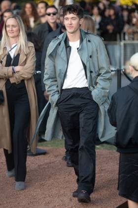 Burberry SS26 Runway Show Arrivals - Kensington Palace Gardens, London, UK Tom Blyth arrives for Burberry s SS26 Runway Show during London Fashion Week at Kensington Palace Gardens, London, England, UK on Monday 22 September, 2025., Credit:Justin Ng Avalon UK, England, London, Kensington Palace Gardens Copyright: xJustinxNgx xAvalonx 1039467521