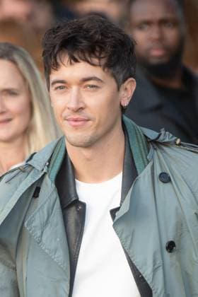 Burberry SS26 Runway Show Arrivals - Kensington Palace Gardens, London, UK Tom Blyth arrives for Burberry s SS26 Runway Show during London Fashion Week at Kensington Palace Gardens, London, England, UK on Monday 22 September, 2025., Credit:Justin Ng Avalon UK, England, London, Kensington Palace Gardens Copyright: xJustinxNgx xAvalonx 1039467526