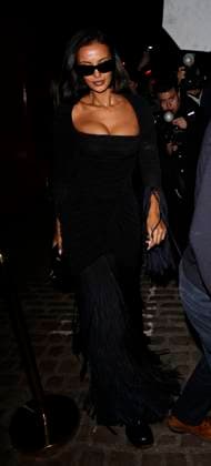 Burberry Summer 2026 Show - After-Party Burberry Summer 2026 Show - After-Party LONDON, ENGLAND - SEPTEMBER 22: Maya Jama get a helping hand as she seen leaving the after-party following the Burberry Summer 2026 show during London Fashion Week at the temporarily reopened Chiltern Firehouse on September 22, 2025 in London, England. Byline: James James Smart Pictures Think Pictures think Smart GOT A TIP STORY? CALL OR E-MAIL TEAM SMART Ed@smartpictures.co.uk Mary@smartpictures.co.uk info@smartpictures.co.uk web site:smartpictures.co.uk Office :Telephone: +44 7956 245606, Credit:James Avalon  Copyright: xJamesx xAvalonx 1039481751
