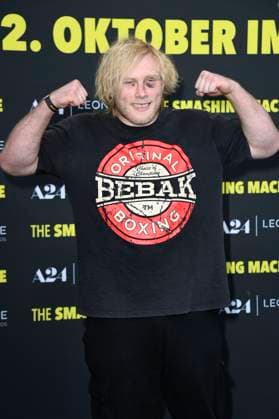Frederic Vosgröne at the premiere of the movie The Smashing Machine at Zoo Palast Berlin, 22 09 2025 Foto:xN.xKubelkax xFuturexImagex machine_5934