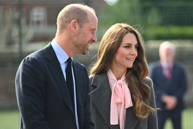 . 23 09 2025. Southport, United Kingdom. Prince William and Kate Middleton , the Prince and Princess of Wales, during a visit to a school in Southport, United Kingdom , where one of the three girls killed in the Southport attack last year was a pupil.  xPoolx xi-Imagesx IIM-26252-0001