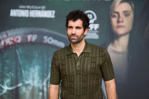 September 23, 2025, Madrid, Madrid, Spain: Tamar Novas attended Similar a Murder Parecido a un asesinato Red Carpet during 73rd San Sebastian International Film Festival at Principe Cinema on September 23, 2025 in Donostia San Sebastian, Spain Madrid Spain - ZUMAg15_ 20250923_zaf_g15_279 Copyright: xJackxAbuinx