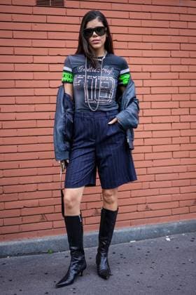Street Style at Milan Fashion Week 2025 - Diesel in Milan, Italy on 23 September 2025. Street Style: A guest is seen outside of the Diesel fashion show during the Milan Fashion Week Womenswear Spring Summer 2026 in Milan, Italy on 23 September 2025., Credit:Stefano Costantino TTL Avalon Italy, Milan  Copyright: xStefanoxCostantinoxTTLx xAvalonx 1039630572