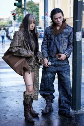 Street Style at Milan Fashion Week 2025 - Diesel in Milan, Italy on 23 September 2025. Street Style: A guest is seen outside of the Diesel fashion show during the Milan Fashion Week Womenswear Spring Summer 2026 in Milan, Italy on 23 September 2025., Credit:Stefano Costantino TTL Avalon Italy, Milan  Copyright: xStefanoxCostantinoxTTLx xAvalonx 1039630608