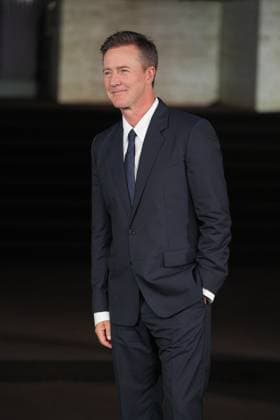 Milan, Milan Women s Fashion Week Spring Summer 2026 - Women s Fashion, Spring Summer 2026 - Gucci fashion show - guests in the photo: Edward Norton  Copyright: xRiccardoxGIordanox xipa-agency.netx xRiccardoxGiordano IPAx IPA_Agency_IPA65608877