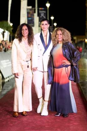 73rd San Sebastian International Film Festival: Flores para Antonio Red Carpet Lolita Flores, Alba Flores, Rosario Flores attended Flores para Antonio Red Carpet during 73rd San Sebastian International Film Festival at Victoria Eugenia Theatre on September 23, 2025 in Donostia San Sebastian, Spain Photo by IMAGO MPG Donostia San Sebastian Victoria Eugenia Theatre Euskadi Spain  Copyright: xMPGx