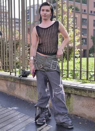 Milan, Milan Italy: Milan, Milan Women s Fashion Week Spring Summer 2026 - Women s Fashion, Spring Summer 2026 - Diesel fashion show - arrivals - In the photo: guest Milan  - ZUMAp169 20250923_zea_p169_850 Copyright: xLucaxPontix