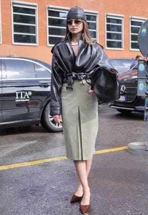 Milan, Milan Italy: Milan, Milan Women s Fashion Week Spring Summer 2026 - Women s Fashion, Spring Summer 2026 - Diesel fashion show - arrivals - In the photo: guest Milan  - ZUMAp169 20250923_zea_p169_858 Copyright: xLucaxPontix