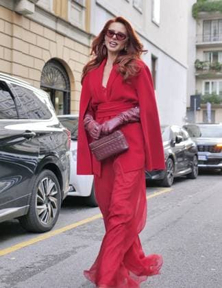 Milan, Milan Italy: Milan, Milan Women s Fashion Week Spring Summer 2026 - Women s Fashion, Spring Summer 2026 - Alberta Ferretti fashion show - arrivals - In the photo: guest Milan  - ZUMAp169 20250923_zea_p169_1124 Copyright: xLucaxPontix