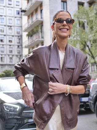Milan, Milan Italy: Milan, Milan Women s Fashion Week Spring Summer 2026 - Women s Fashion, Spring Summer 2026 - Alberta Ferretti fashion show - arrivals - In the photo: guest Milan  - ZUMAp169 20250923_zea_p169_1144 Copyright: xLucaxPontix