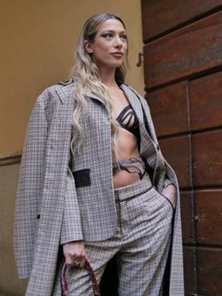 Milan, Milan Women s Fashion Week Spring Summer 2026 - Women s Fashion, Spring Summer 2026 - Iceberg fashion show - arrivals - In the photo: guest  Copyright: xLucaxPontix xipa-agency.netx xLucaPonti IpaAgencyx IPA_Agency_IPA65622020