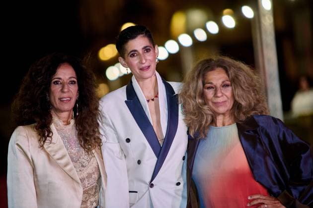 Flores Para Antonio - Red Carpet - 73rd San Sebastian International Film Festival Alba Flores, Lolita Flores, and Rosario Flores attend the red carpet event Flores para Antonio during the 73rd San Sebastian Donostia International Film Festival - Zinemaldia in San Sebastian, Spain, on September 23, 2025. San Sebastian Spain  Copyright: xCOOLMediax originalFilename: coolmedia-notitle250923_np6hJ.jpg