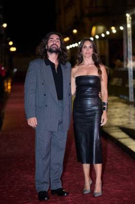 Flores Para Antonio - Red Carpet - 73rd San Sebastian International Film Festival Elena Furiase and Guillermo Furiase attend the red carpet event for Flores para Antonio during the 73rd San Sebastian Donostia International Film Festival - Zinemaldia in San Sebastian, Spain, on September 23, 2025. San Sebastian Spain  Copyright: xCOOLMediax originalFilename: coolmedia-notitle250923_npzuR.jpg