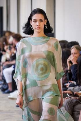 Martino Midali fashion show during the Milan Fashion Week - Womenswear S S 2026 in Milan, Italy on 23 September 2025. A model walks the runway at the Martino Midali fashion show during the Milan Fashion Week - Womenswear Spring Summer 2026 in Milan, Italy on 23 September 2025., Credit:Stefano Costantino TTL Avalon Italy, Milan  Copyright: xStefanoxCostantinoxTTLx xAvalonx 1039709982