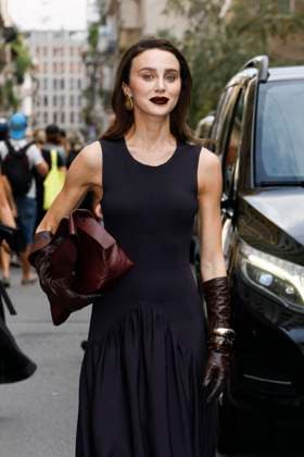 MFW - Alberta Ferretti Arrivals Mary Leest arrives to Alberta Ferretti fashion show during the Milan Fashion Week Women’s Spring-Summer 2026 on September 23, 2025 in Milan (Italy), Italy. Photo by Marco Piovanotto ABACAPRESS.COM Milan Italy  Copyright: xPiovanottoxMarco ABACAx