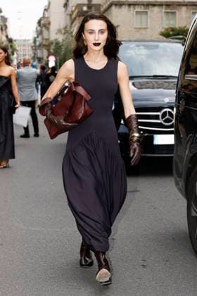 MFW - Alberta Ferretti Arrivals Mary Leest arrives to Alberta Ferretti fashion show during the Milan Fashion Week Women’s Spring-Summer 2026 on September 23, 2025 in Milan (Italy), Italy. Photo by Marco Piovanotto ABACAPRESS.COM Milan Italy  Copyright: xPiovanottoxMarco ABACAx