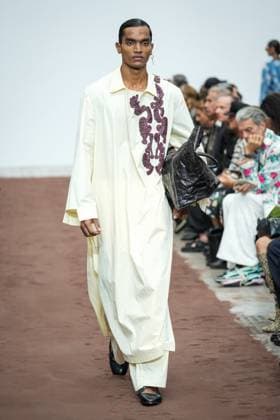 Dhruv Kapoor fashion show during the Milan Fashion Week - Womenswear S S 2026 in Milan, Italy on 23 September 2025. A model walks the runway at the Dhruv Kapoor fashion show during the Milan Fashion Week - Womenswear Spring Summer 2026 in Milan, Italy on 23 September 2025., Credit:Stefano Costantino TTL Avalon Italy, Milan  Copyright: xStefanoxCostantinoxTTLx xAvalonx 1039693424