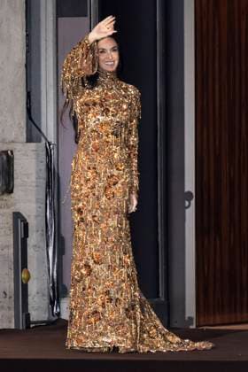 MFW - Demi Moore At Palazzo Mezzanotte Demi Moore arrives to Palazzo Mezzanotte to attending the premiere screening of short-movie Tiger during the Milan Fashion Week Women’s Spring-Summer 2026 on September 23, 2025 in Milan (Italy), Italy. Photo by Marco Piovanotto Abacapress.com Milan Italy  Copyright: xPiovanottoxMarco ABACAx