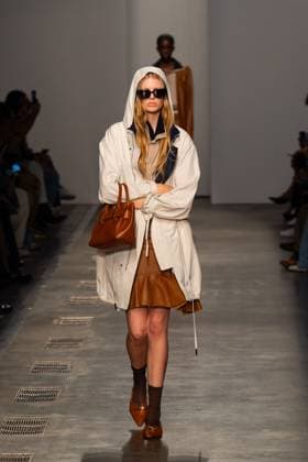 Milan Fashion Week - Women S S 2026 Iceberg Men and Women Fashion Show Runway Milan, Italy Milan Fashion Week - Women S S 2026 Iceberg Men and Women Fashion Show Runway Milan, Italy 23rd September 2025  Copyright: xCristianxIncarbonax