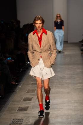 Milan Fashion Week - Women S S 2026 Iceberg Men and Women Fashion Show Runway Milan, Italy Milan Fashion Week - Women S S 2026 Iceberg Men and Women Fashion Show Runway Milan, Italy 23rd September 2025  Copyright: xCristianxIncarbonax