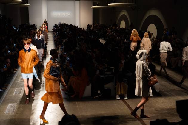 Milan Fashion Week - Women S S 2026 Iceberg Men and Women Fashion Show Runway Milan, Italy Milan Fashion Week - Women S S 2026 Iceberg Men and Women Fashion Show Runway Milan, Italy 23rd September 2025  Copyright: xCristianxIncarbonax