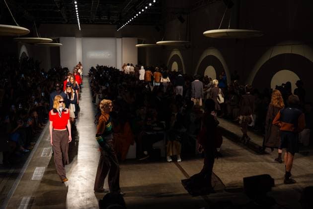 Milan Fashion Week - Women S S 2026 Iceberg Men and Women Fashion Show Runway Milan, Italy Lainey Hearn Milan Fashion Week - Women S S 2026 Iceberg Men and Women Fashion Show Runway Milan, Italy 23rd September 2025  Copyright: xCristianxIncarbonax