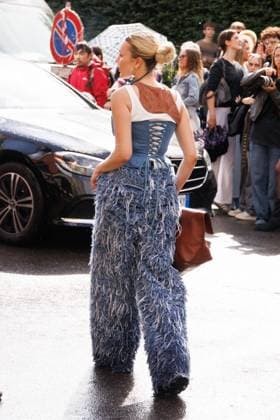 News - Diesel - Arrivals - Milan Fashion Week - Womenswear Spring Summer 2026 A guest is seen at the Diesel fashion show during Milan Fashion Week Women s Collection Spring Summer 2026. Milan (Italy), September 23rd, 2025. Photo: Cinzia Camela. Milan Circle Milano Italy Copyright: xCinziaxCamelax xLiveMediax LPN_2042753