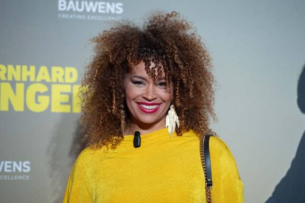 Diana SCHNEIDER, Presenter Magenta TV Red Carpet, Red Carpet Show, Arrival, Filmpremiere Filmpremiere BERNHARD LANGER Der Ewige Champion on 23 09 2025 at the Cinedom cinema in Cologne,