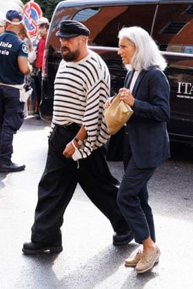 News - Diesel - Arrivals - Milan Fashion Week - Womenswear Spring Summer 2026 Ildo Damiano and a guest are seen at the Diesel fashion show during Milan Fashion Week Women s Collection Spring Summer 2026. Milan (Italy), September 23rd, 2025. Photo: Cinzia Camela. Milan Circle Milano Italy Copyright: xCinziaxCamelax xLiveMediax LPN_2042980
