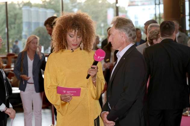 Diana Schneider and Bernhard Langer at the premiere of the documentary Bernhard Langer Der ewige Champion at Cinedom Cologne, 23 09 2025 Foto:xR.xSchmiegeltx xFuturexImagex langer_5938