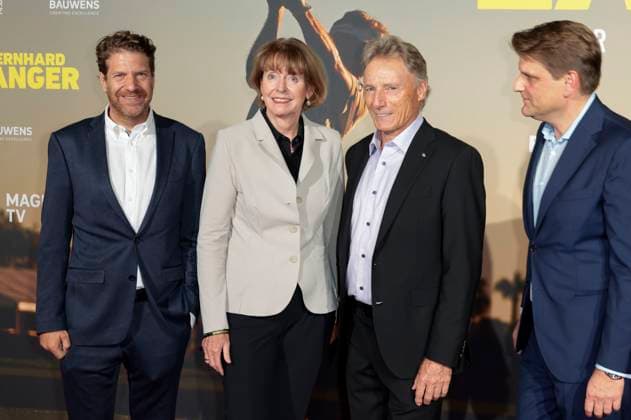Arnim Butzen, Henriette Reker, Bernhard Langer and Leopold Hoesch at the premiere of the documentary Bernhard Langer Der ewige Champion at the Cinedom Cologne, 23 09 2025 Foto:xR.xSchmiegeltx xFuturexImagex langer_5947