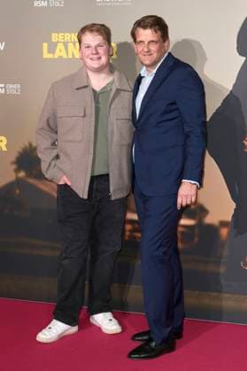Julius Weckauf and Leopold Hoesch at the premiere of the documentary Bernhard Langer Der ewige Champion at Cinedom Cologne, 23 09 2025 Foto:xR.xSchmiegeltx xFuturexImagex langer_5956