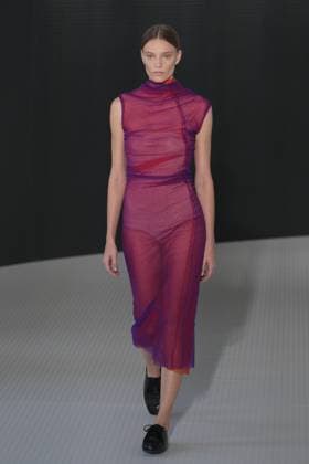 Milan, Milan Women s Fashion Week Spring Summer 2026 - Women s Fashion, Spring Summer 2026. - Jil Sander fashion show - catwalk in the photo: Model  Copyright: xRiccardoxGIordanox xipa-agency.netx xRiccardoxGiordano IPAx IPA_Agency_IPA65647734