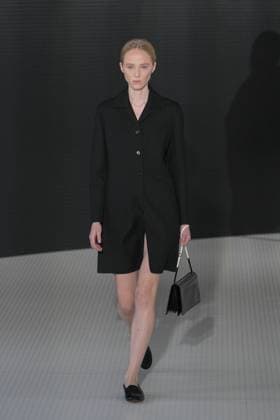 Milan, Milan Women s Fashion Week Spring Summer 2026 - Women s Fashion, Spring Summer 2026. - Jil Sander fashion show - catwalk in the photo: Model  Copyright: xRiccardoxGIordanox xipa-agency.netx xRiccardoxGiordano IPAx IPA_Agency_IPA65647945