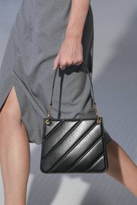 Milan, Milan Women s Fashion Week Spring Summer 2026 - Women s Fashion, Spring Summer 2026. - Jil Sander fashion show - catwalk in the photo: Bag Detail  Copyright: xRiccardoxGIordanox xipa-agency.netx xRiccardoxGiordano IPAx IPA_Agency_IPA65648197