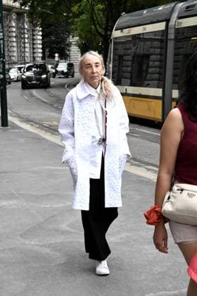 Milan, Italy: Milan, Jil Sander - Arrival of Guests - Milan Fashion Week - Womenswear Spring Summer 2026. Pictured: Carla Sozzani Milan Italy  - ZUMAp169 20250924_zea_p169_068 Copyright: xSimonexComix
