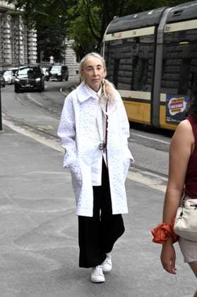 Milan, Italy: Milan, Jil Sander - Arrival of Guests - Milan Fashion Week - Womenswear Spring Summer 2026. Pictured: Carla Sozzani Milan Italy  - ZUMAp169 20250924_zea_p169_069 Copyright: xSimonexComix