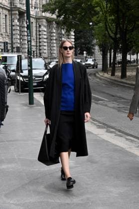 Milan, Italy: Milan, Jil Sander - Arrival of Guests - Milan Fashion Week - Womenswear Spring Summer 2026. In the photo: Eva Riccobono Milan Italy  - ZUMAp169 20250924_zea_p169_079 Copyright: xSimonexComix