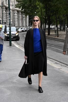 Milan, Italy: Milan, Jil Sander - Arrival of Guests - Milan Fashion Week - Womenswear Spring Summer 2026. In the photo: Eva Riccobono Milan Italy  - ZUMAp169 20250924_zea_p169_081 Copyright: xSimonexComix