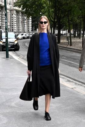 Milan, Italy: Milan, Jil Sander - Arrival of Guests - Milan Fashion Week - Womenswear Spring Summer 2026. In the photo: Eva Riccobono Milan Italy  - ZUMAp169 20250924_zea_p169_082 Copyright: xSimonexComix