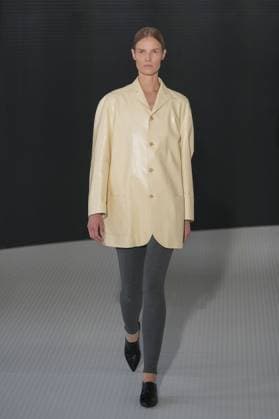MFW - Jil Sander Runway Model at the Jil Sander fashion show during the Milan Womenswear Spring Summer 2026 on September 24, 2025 in Milan, Italy. Photo by Riccardo Giordano IPA ABACAPRESS.COM Milan Italy  Copyright: xGiordanoxRiccardo IPA ABACAx